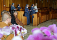 Visit of the Buddhist Nuns from the Nan Tien Temple